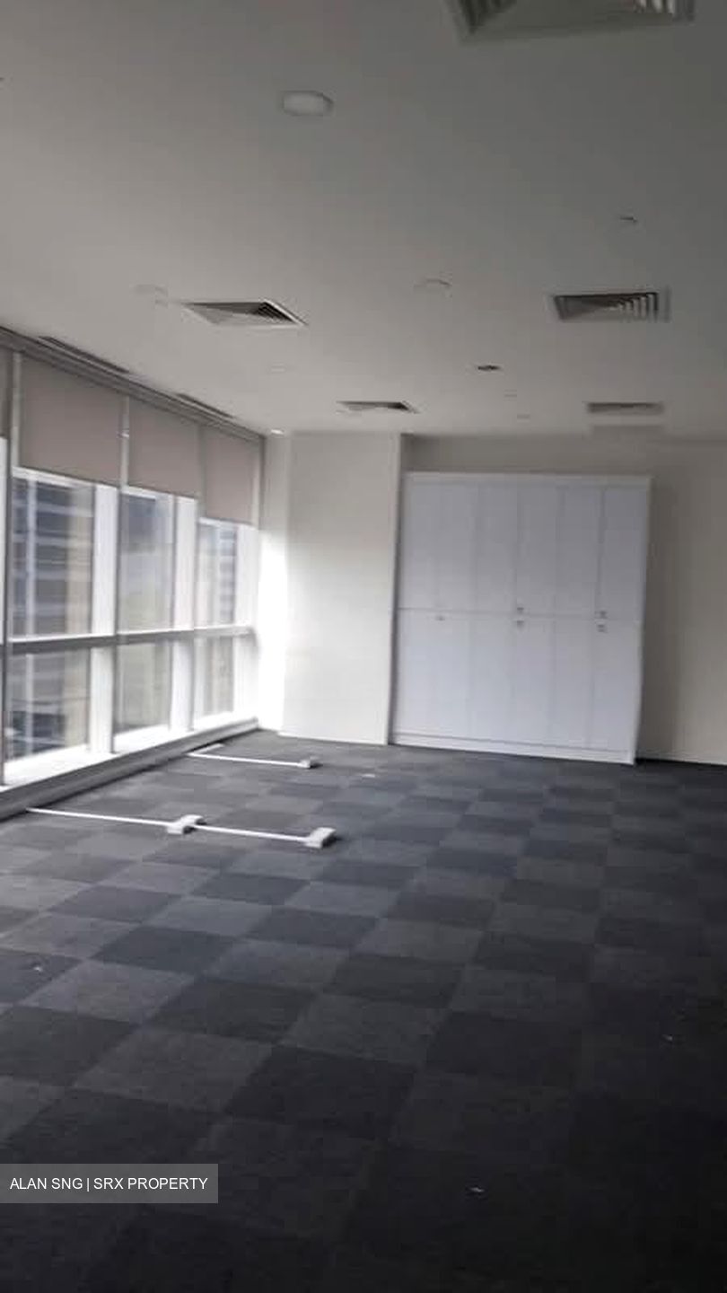 Sbf Center (D1), Office #566771381